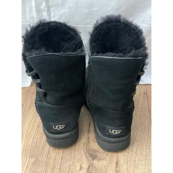 UGG Constantine black shearling boots women’s 7 us - Picture 3 of 7